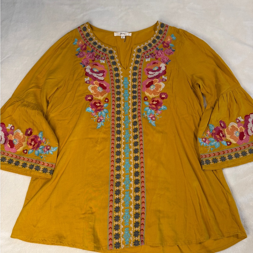 Andrée by UNIT Mustard Yellow Boho Floral Embroidered Bell Sleeve Tunic/top S